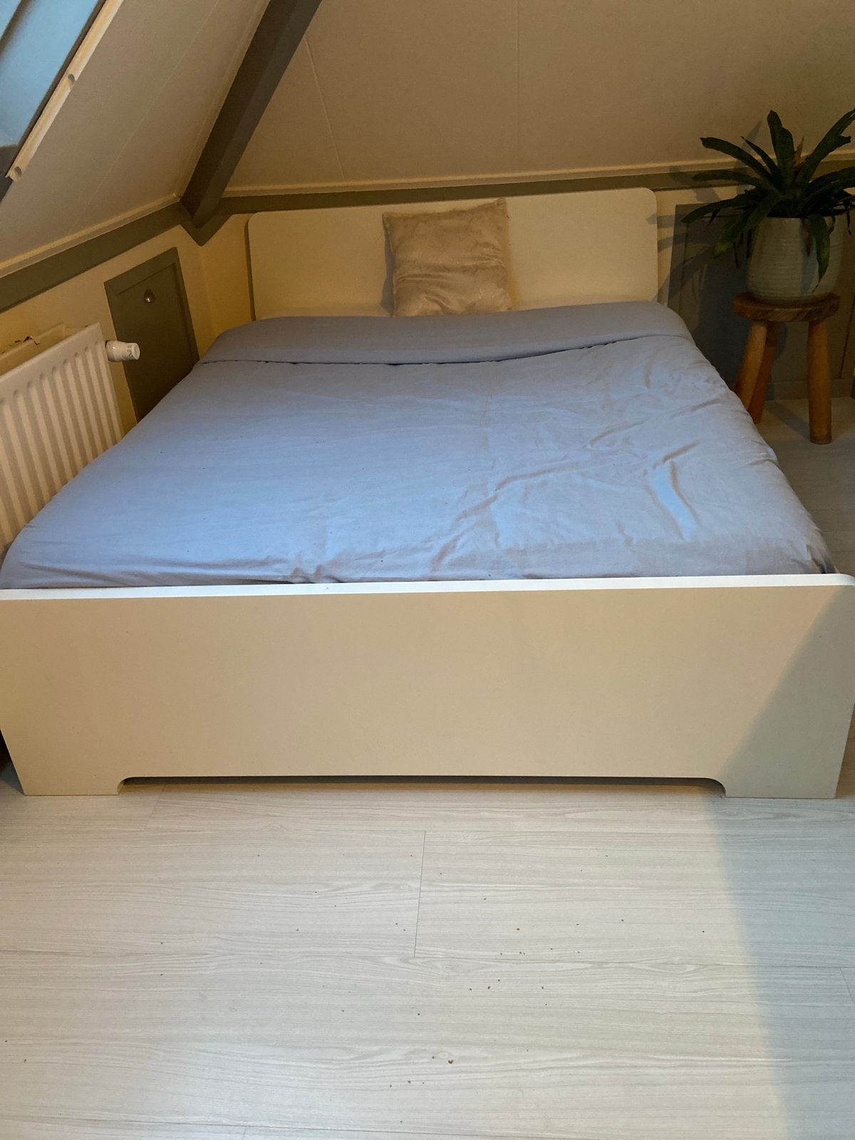 IKEA Bedframe 145x208x43 cm - Wit, Ophalen, Gebruikt, Wit, Tweepersoons