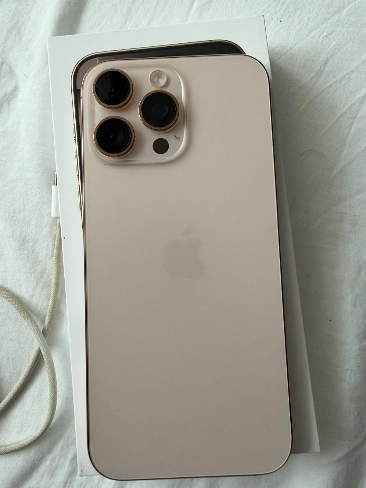 Foto 3 van iPhone 16 Pro Max 256 GB - 92% Batterijconditie