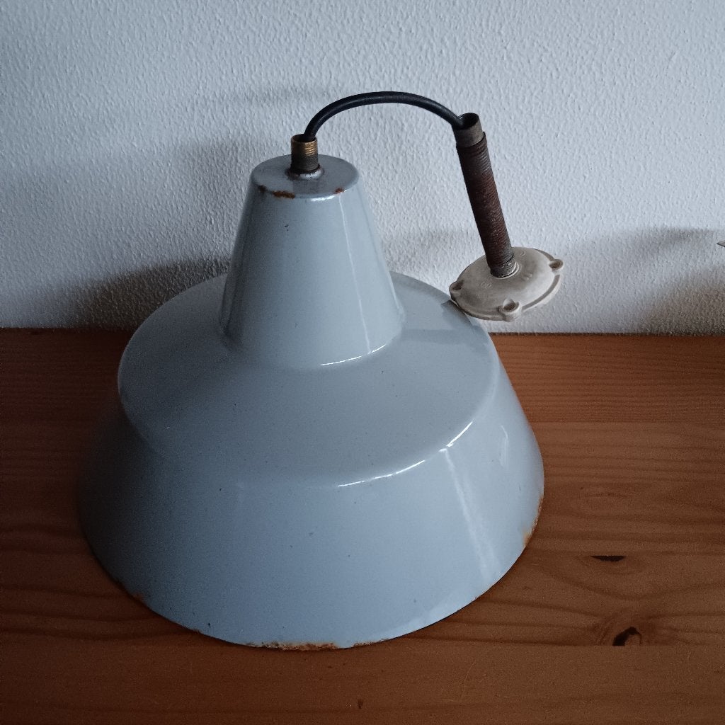 Vintage geëmailleerde industriële fabrieks lamp, Antiek en Kunst, Ophalen of Verzenden