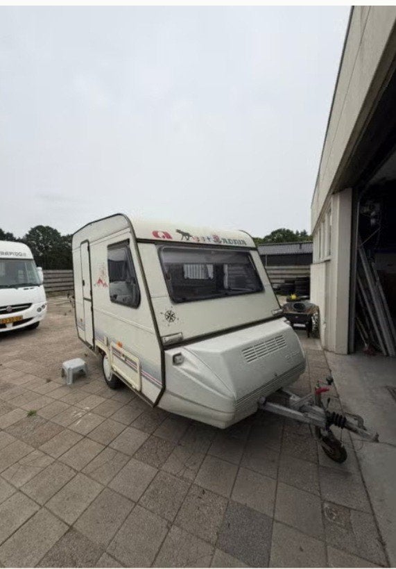 Adria Prima 330 D, Rondzit, Particulier, Adria, 500 - 750 kg
