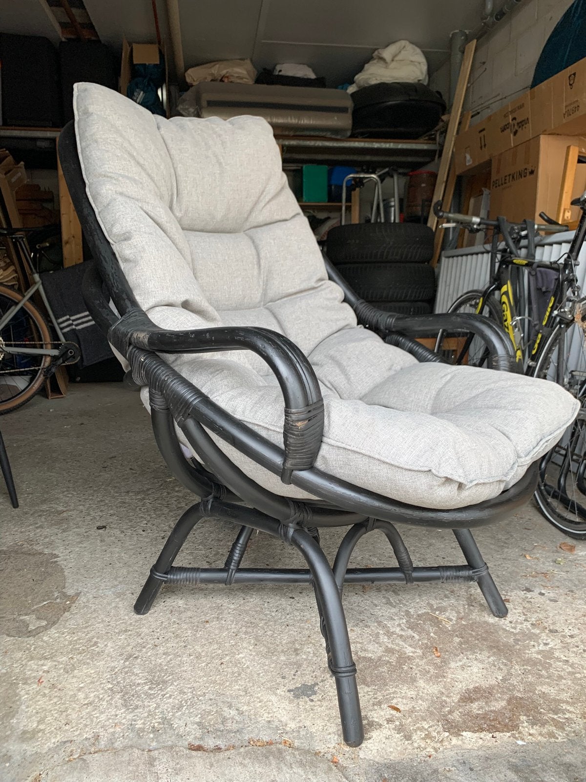 Bamboe fauteuil met nieuw kussen, Huis en Inrichting, Ophalen, Zo goed als nieuw, Bruin, Eén