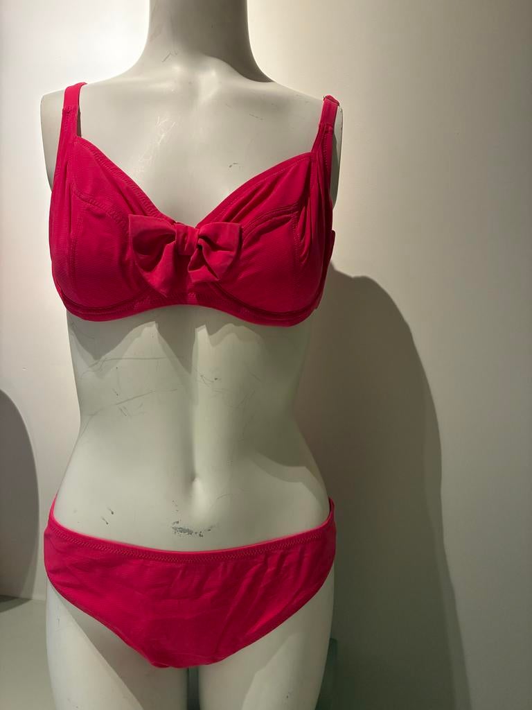 Antigel Bikini Roze 80D/42 ZGAN Beugel Softtop, Kleding | Dames, Badmode en Zwemkleding, Ophalen of Verzenden, Zo goed als nieuw