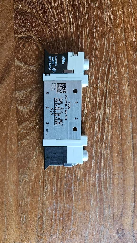 Festo magneetventiel VUVG-L10-B52-T-M5-1P3 – 24VDC (2 stuks), Ophalen of Verzenden, Nieuw