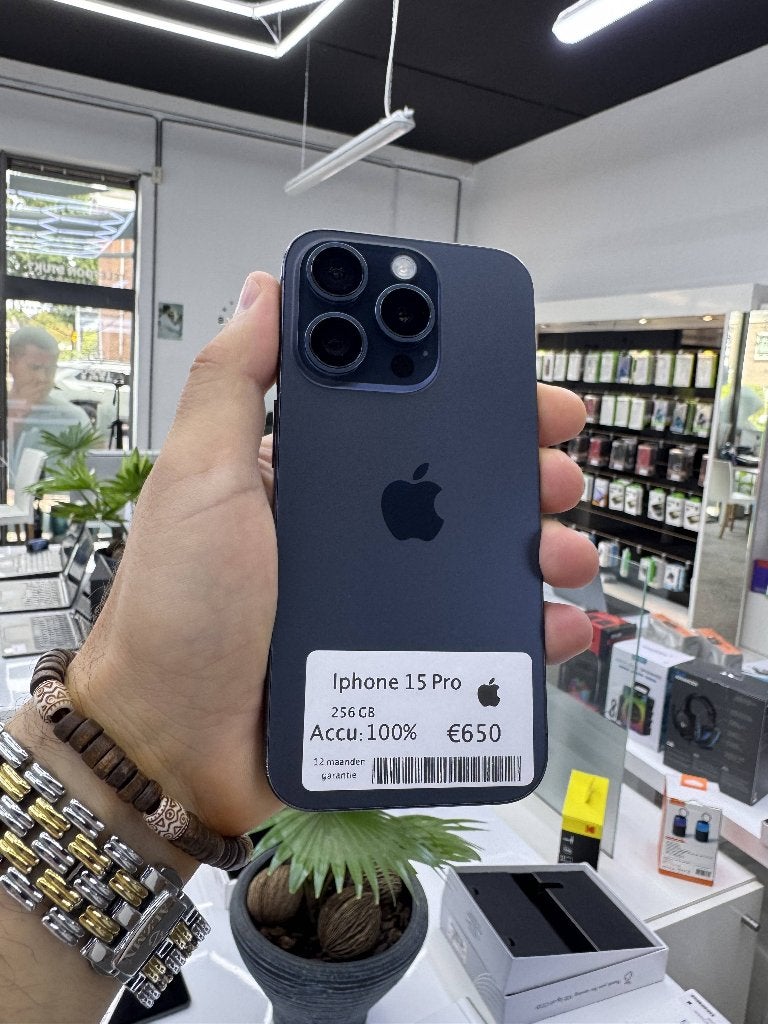 iPhone 15 Pro | Refurbished| 256GB | Nieuwe battery
