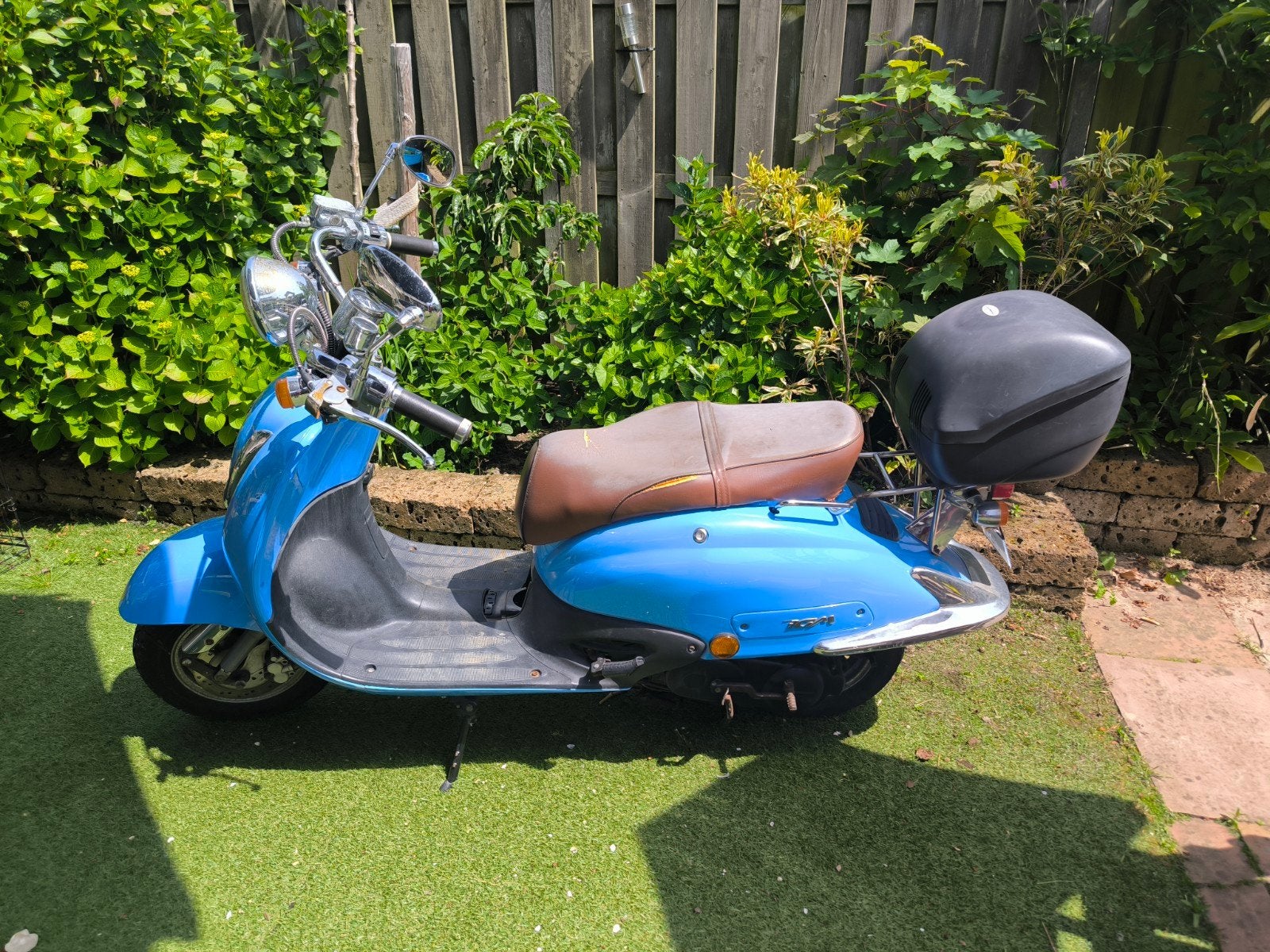 Scooter, gebruikt maar met nieuwe essentiële onderdelen, Ophalen, Gebruikt, Benzine, 50 cc