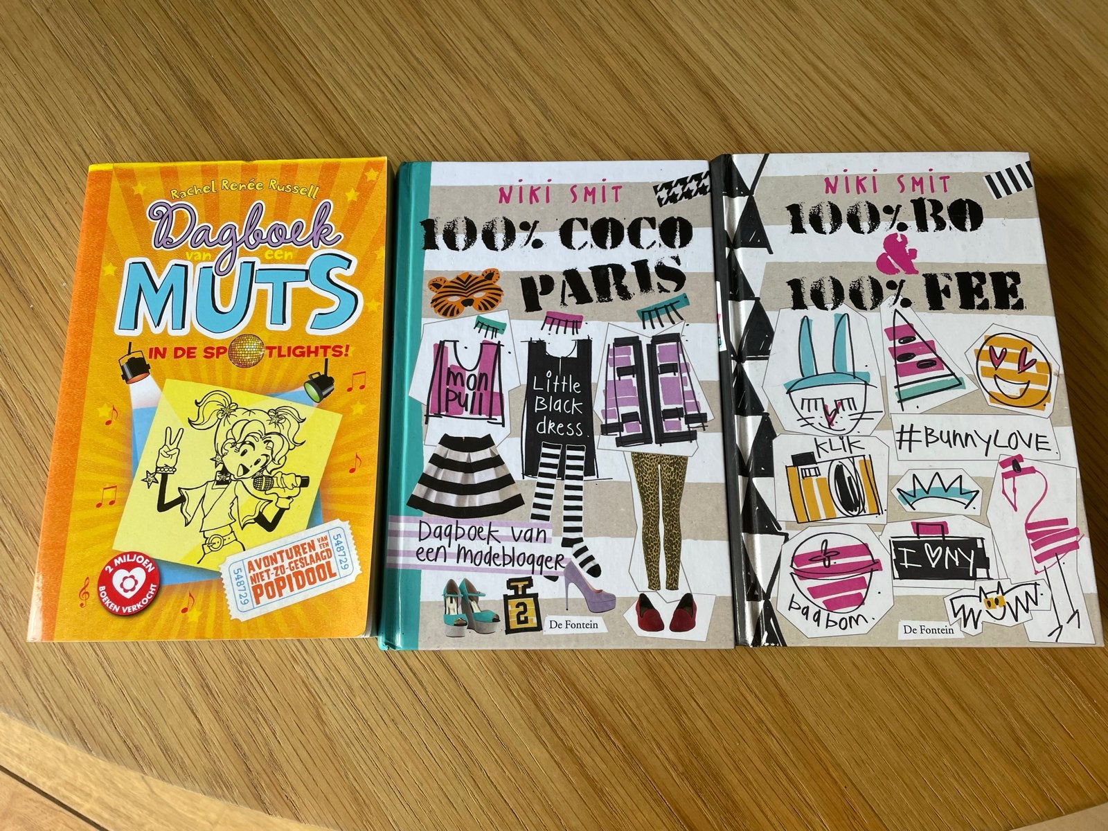 3 meidenboeken: Dagboek van een Muts & Niki Smit 100%, Ophalen, Gelezen, Fictie