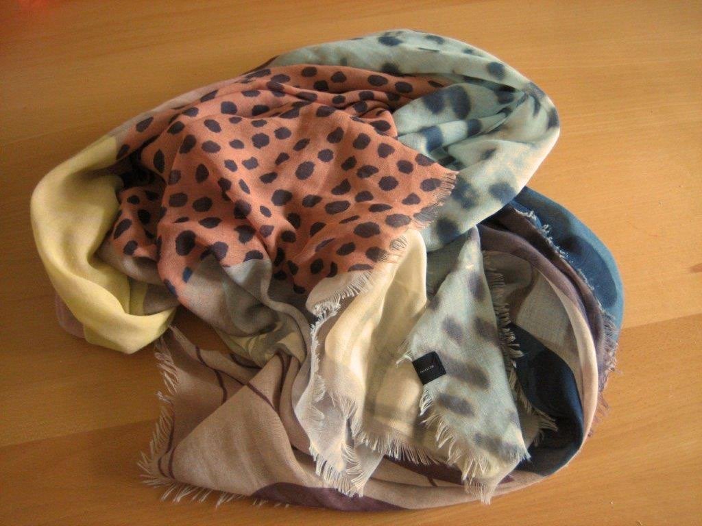 Prachtige vierkanten sjaal in pasteltinten FRAAS snazzeys, Maat 46/48 (XL) of groter, Nieuw, Ophalen of Verzenden, Sjaal