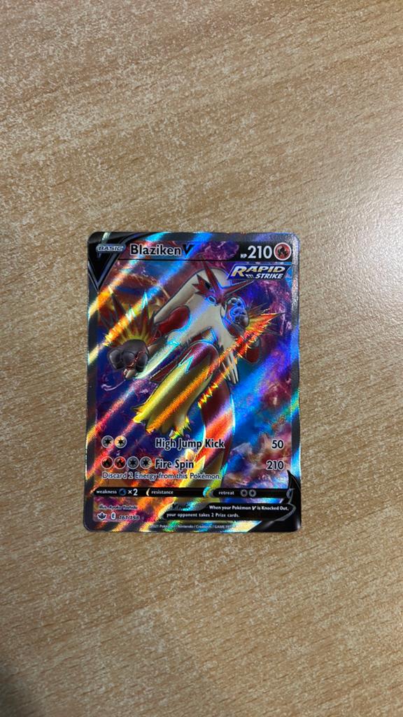 Blaziken V 161/198 Chilling Reign, Ophalen of Verzenden, Zo goed als nieuw