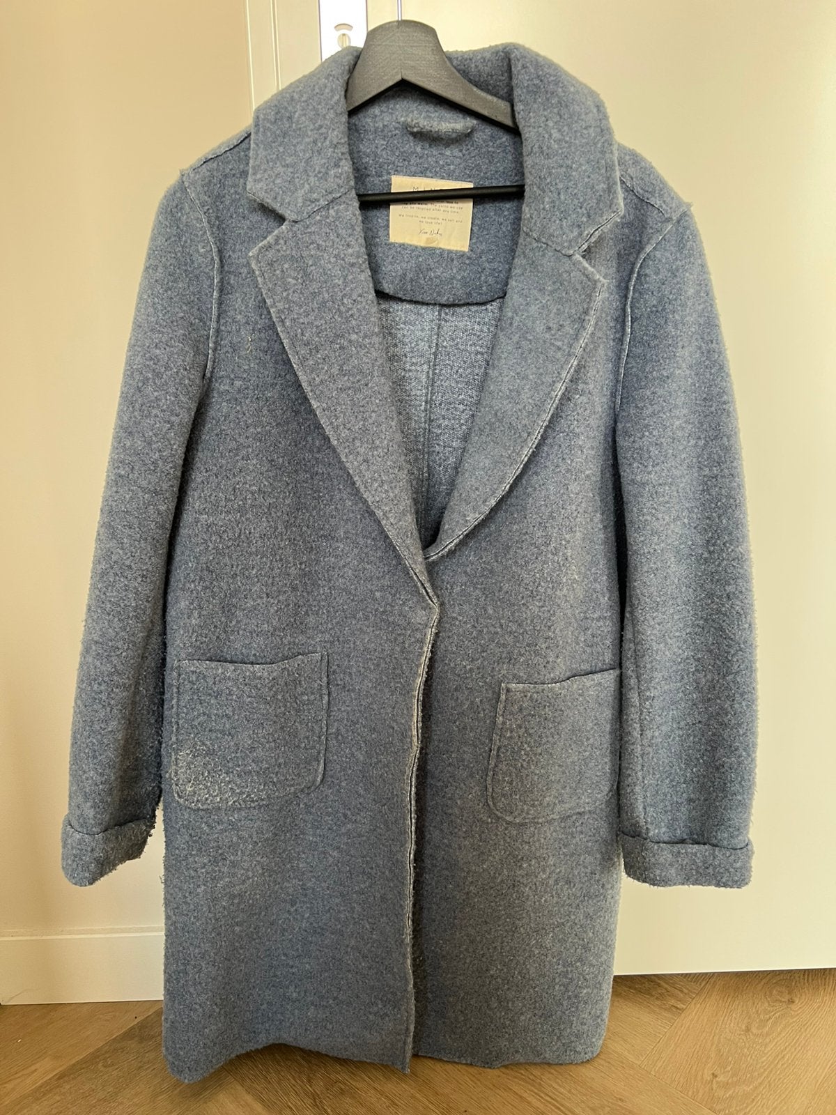 Jas Nukus - Blauw - Maat L, Ophalen of Verzenden, Zo goed als nieuw, Maat 38/40 (M), Blauw
