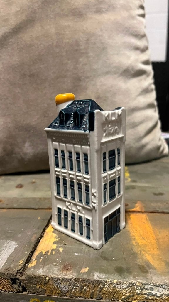 KLM Delfts blauw huisje nr. 75, Verzamelen, KLM Huisjes, Ophalen, Zo goed als nieuw, 61 t/m 80