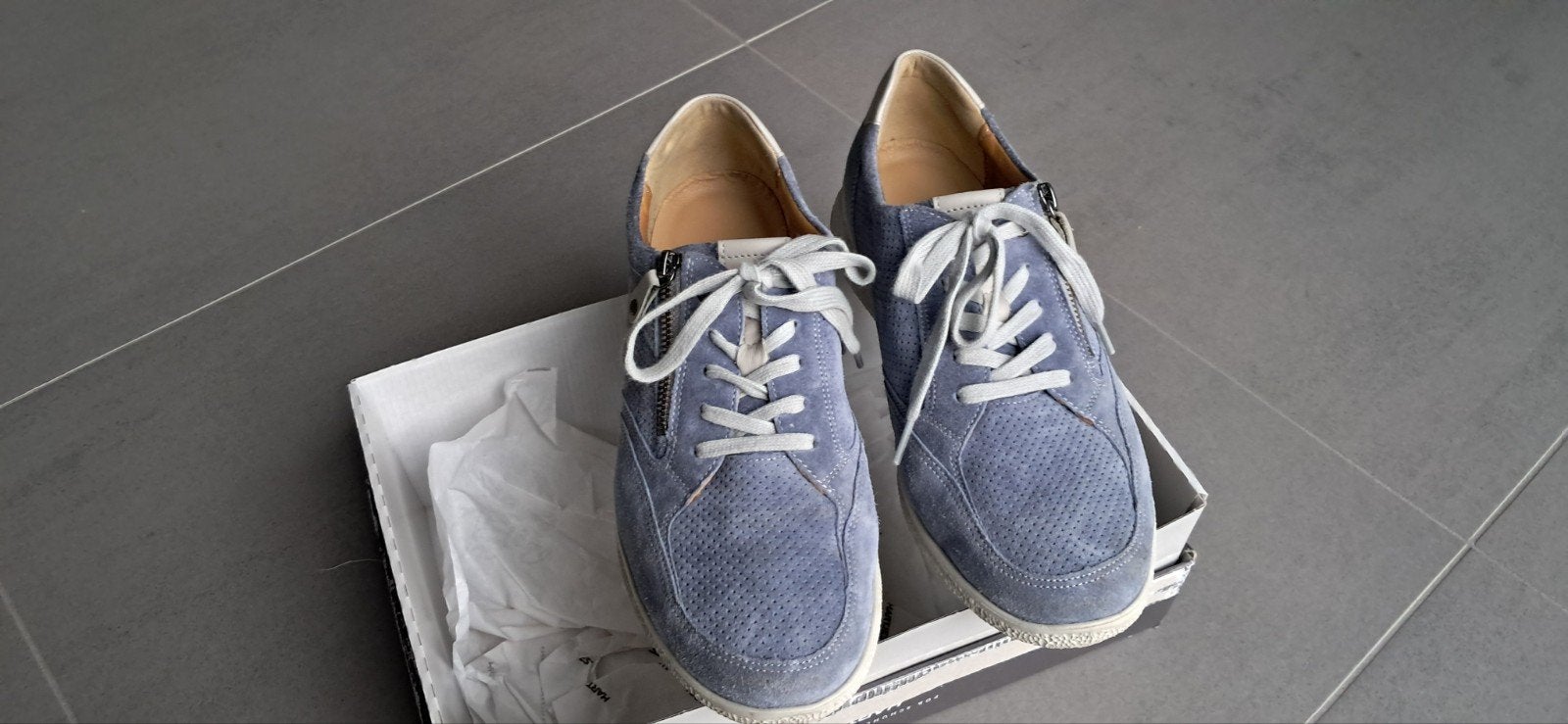 Hartjes damesschoenen maat 42 / 8, in prima staat, wijdte K, Ophalen of Verzenden, Zo goed als nieuw, Sneakers of Gympen