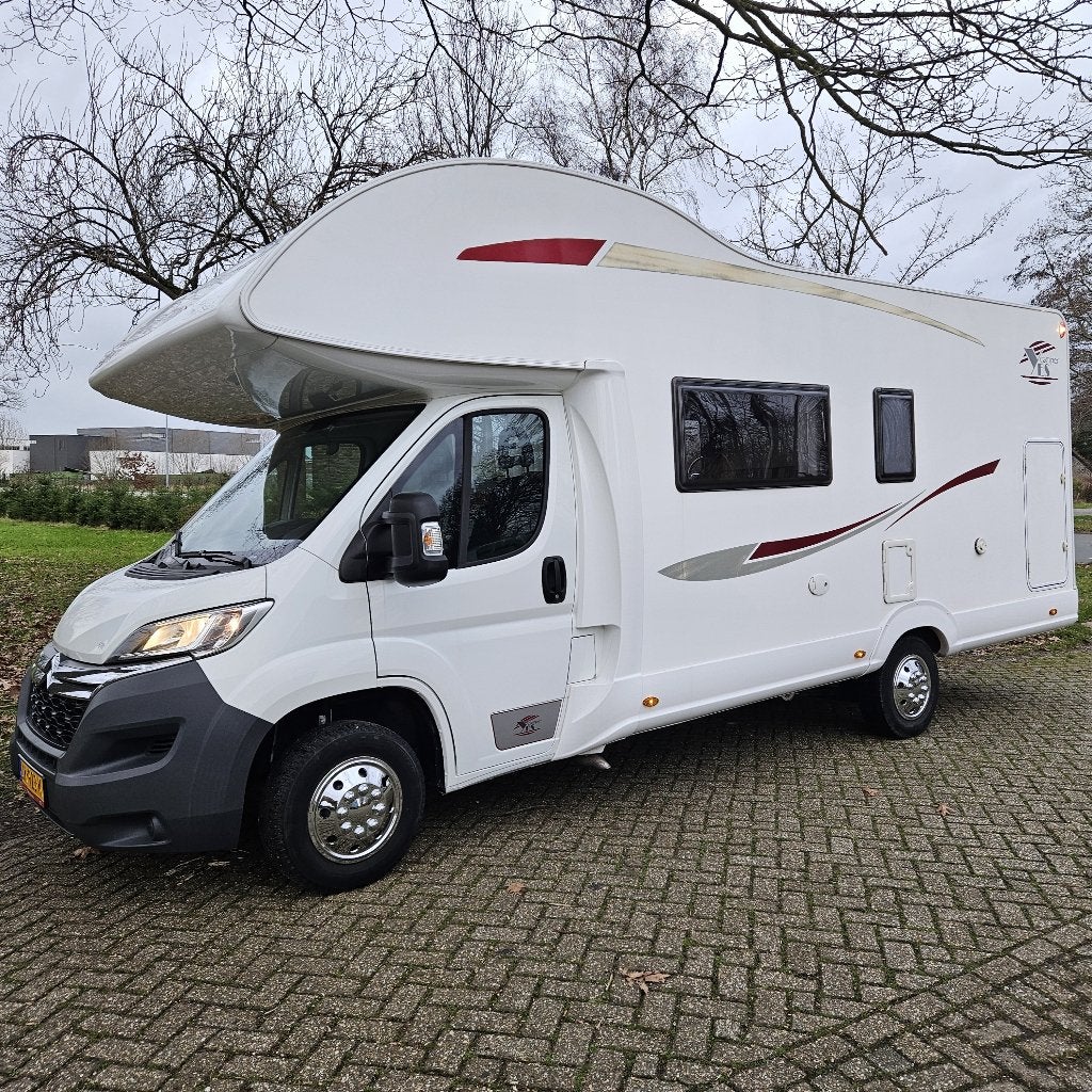 Caravans And Camping Alkoof