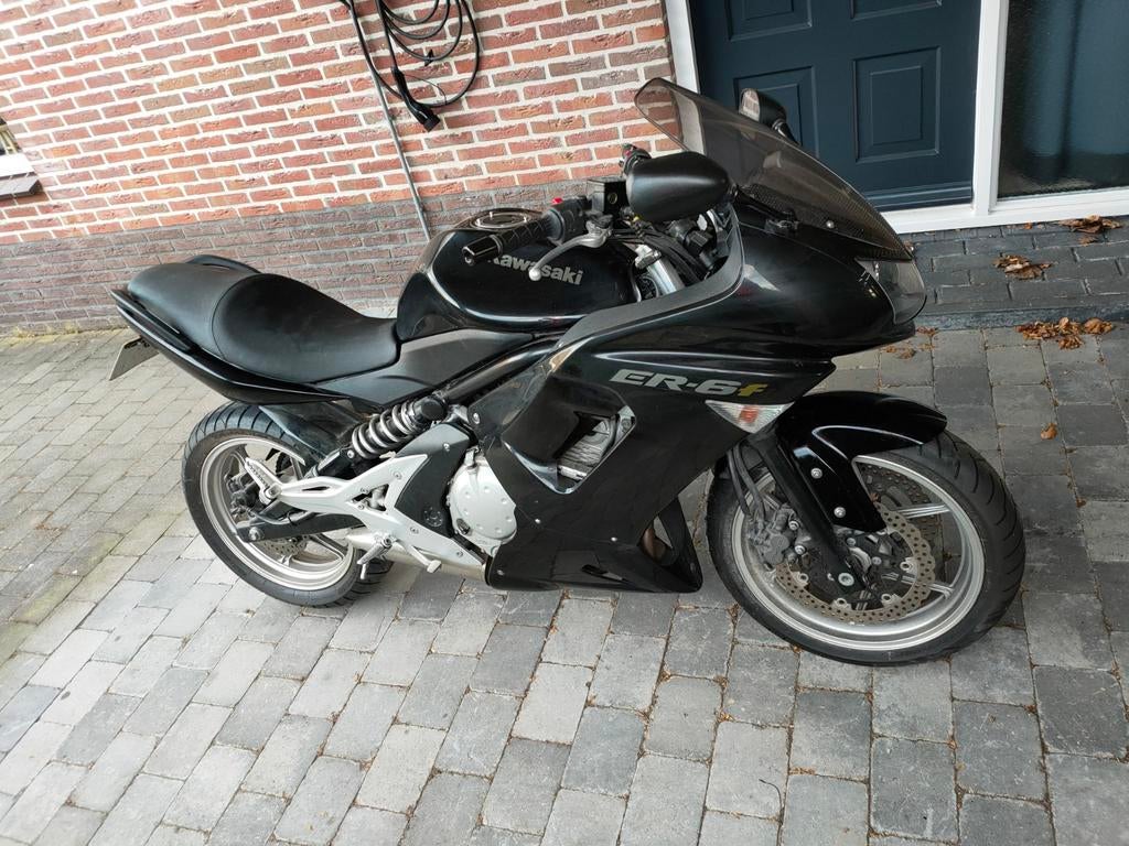 Kawasaki ER-6f - Sportieve Toermotor met maar 18000 km, 2 cilinders, Gebruikt, Meer dan 35 kW, Minimaal motorrijbewijs A2