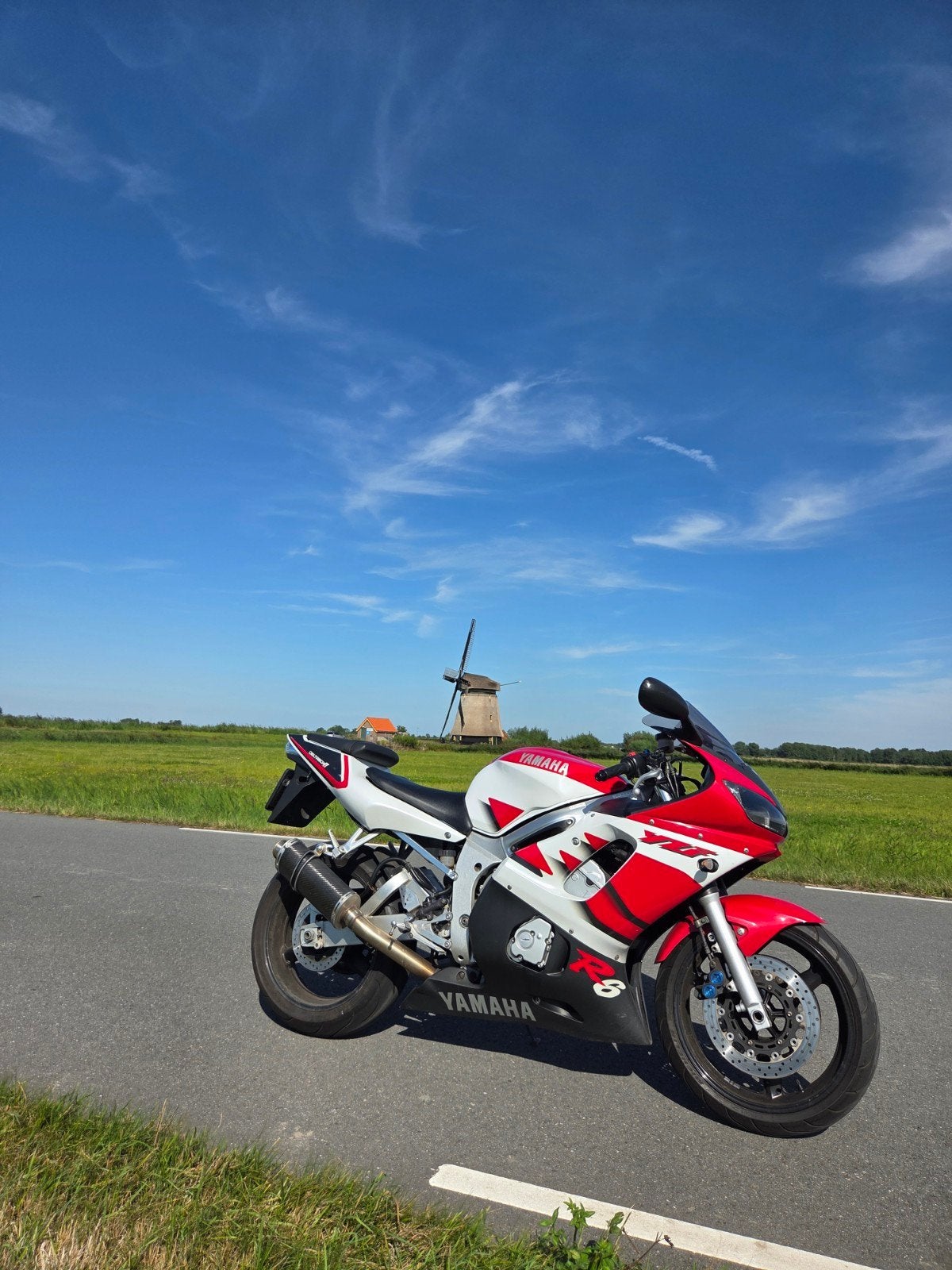 Yamaha R6 uit 1999 - Goed onderhouden sportmotor, Motoren, Sportuitlaat, 4 cilinders, Motorrijbewijs A, Gebruikt