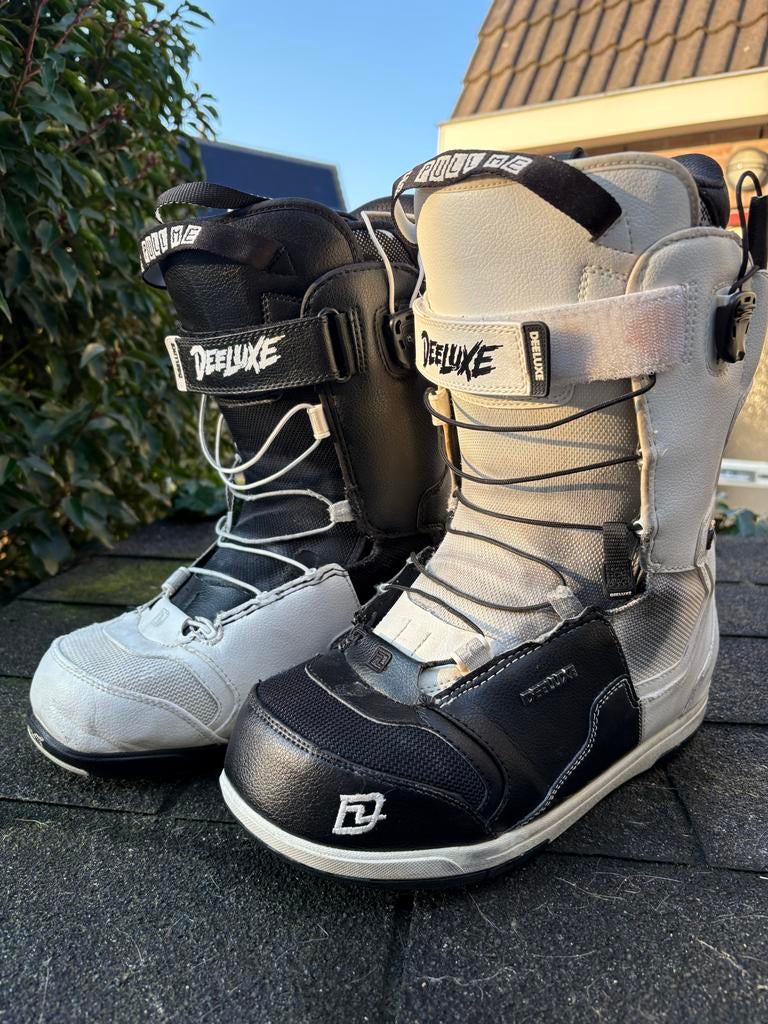 Deeluxe Snowboardschoenen (Quick Lace) Mt43.5 (valt als 43), Sport en Fitness, Snowboarden, Ophalen of Verzenden, Gebruikt, Schoenen