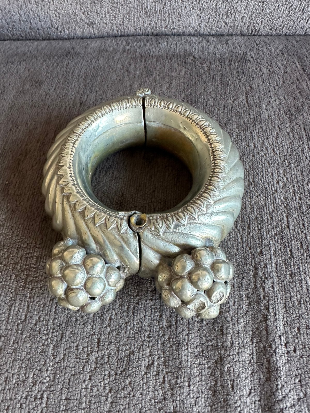 Antieke Indiase Gokru Rajasthan Enkelband 19 eeuws, Ophalen of Verzenden, Brons, Armband