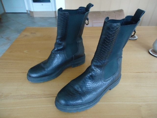 Omoda Laarsjes Maat 42, Kleding | Dames, Schoenen, Zwart, Omoda, Lage of Enkellaarzen, Ophalen of Verzenden