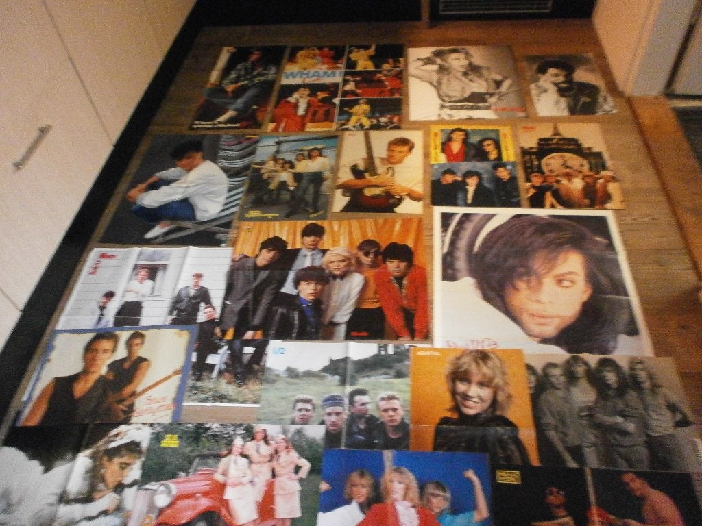 leuke set posters jaren 80  20 stuks    10 euro excl verz.k., Verzamelen, Verzenden, Zo goed als nieuw, A1 t/m A3, Muziek
