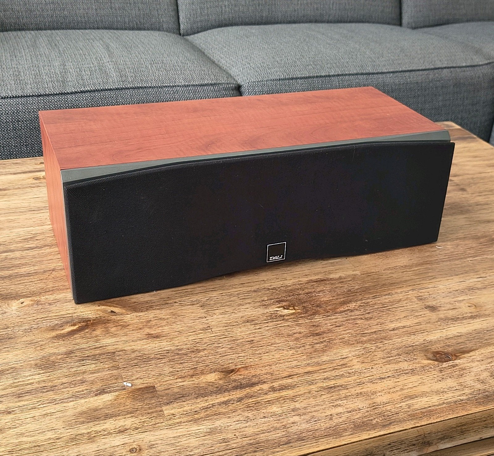 DALI Concept Center Centerspeaker Home Cinema Hi-Fi, Ophalen of Verzenden, Zo goed als nieuw, 60 tot 120 watt, Geschikt voor surround/home cinema