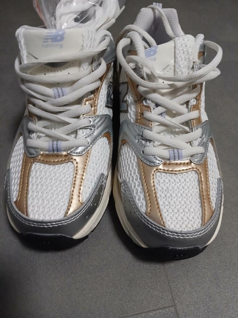 New Balance sneakers, nieuw, maat 41, Kleding | Dames, Schoenen, Wit, New Balance, Nieuw, Ophalen of Verzenden