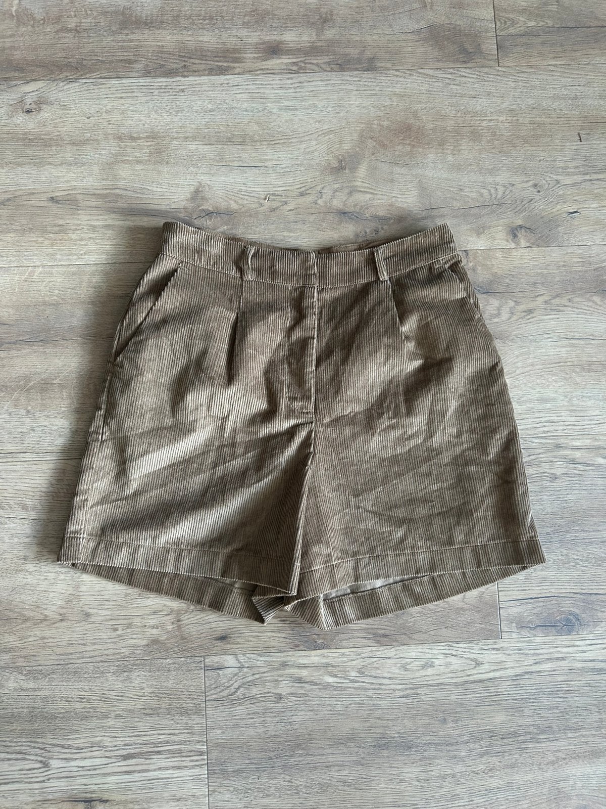 By Bar | Bruine ribstof korte broek | Maat M | High waist, Ophalen of Verzenden, Zo goed als nieuw, Maat 38/40 (M), By bar