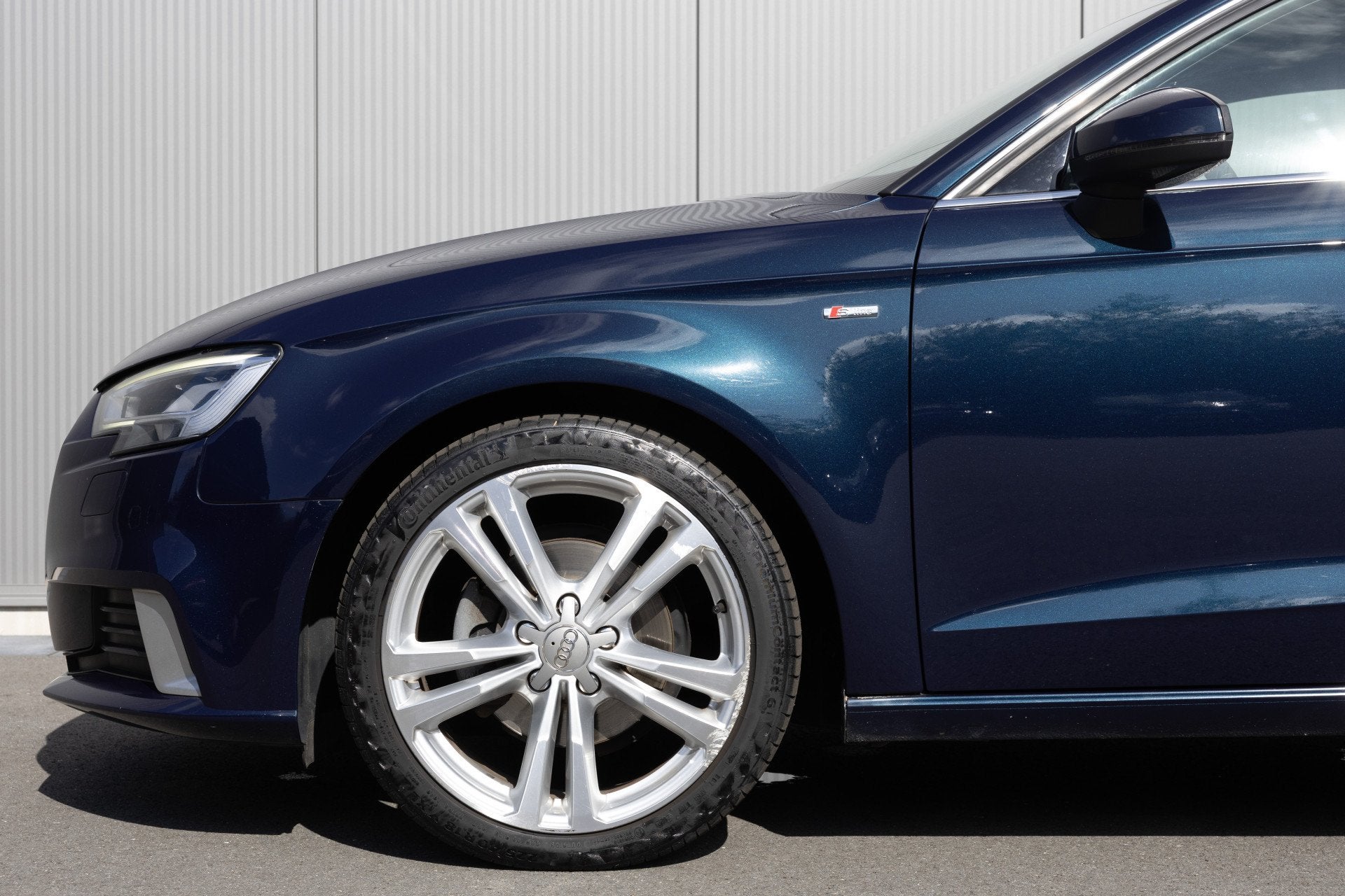 Audi A3 Sportback | 3X-S- LINE | VIRTUAL DASH | D-SHAPE STUU, Gebruikt, Blauw, 630 kg, 3 cilinders