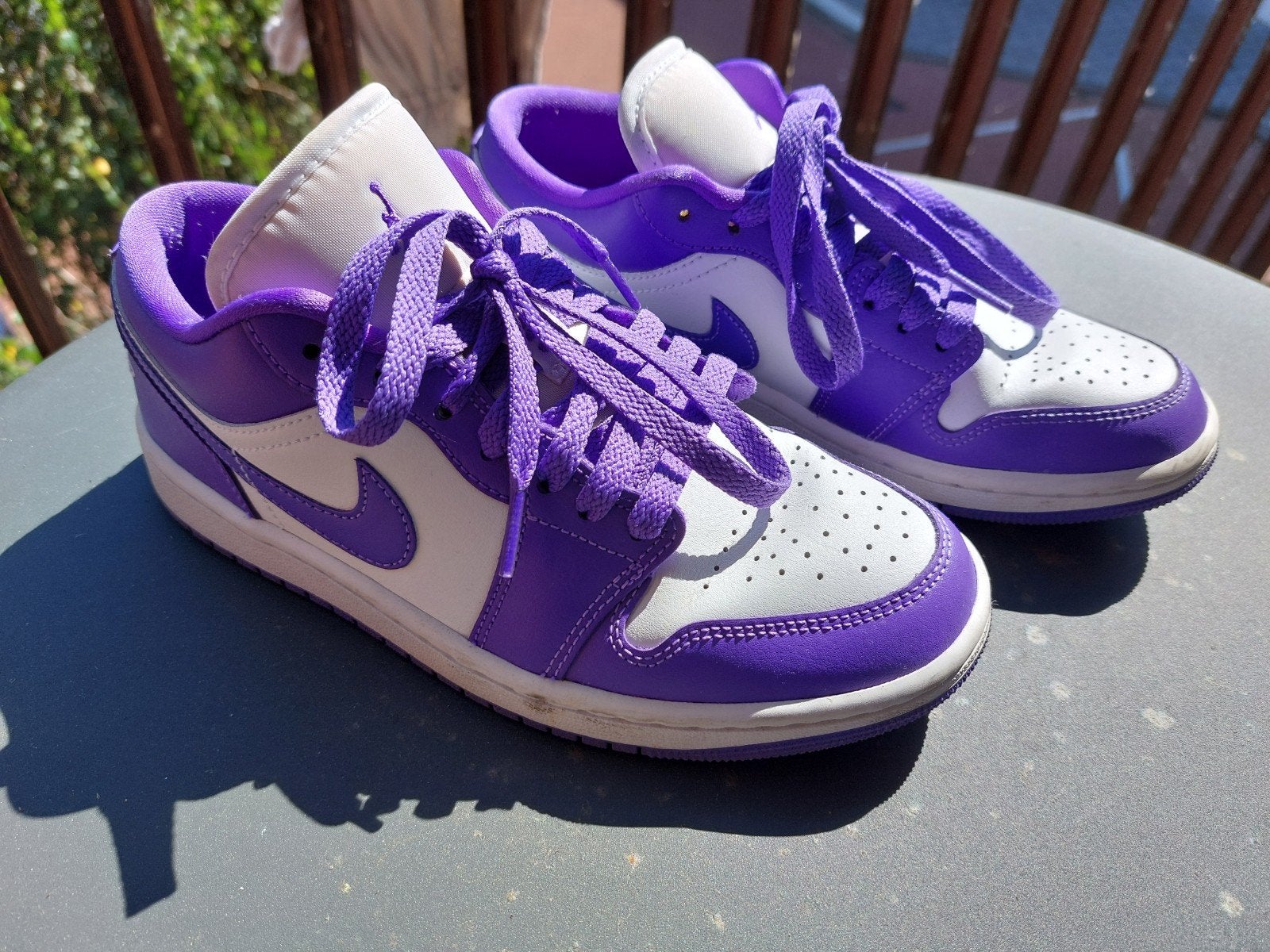 Nike air Jordan low Psychic Purple. Maat 37.5, Wit, Nike Jordan, Ophalen of Verzenden, Sneakers of Gympen