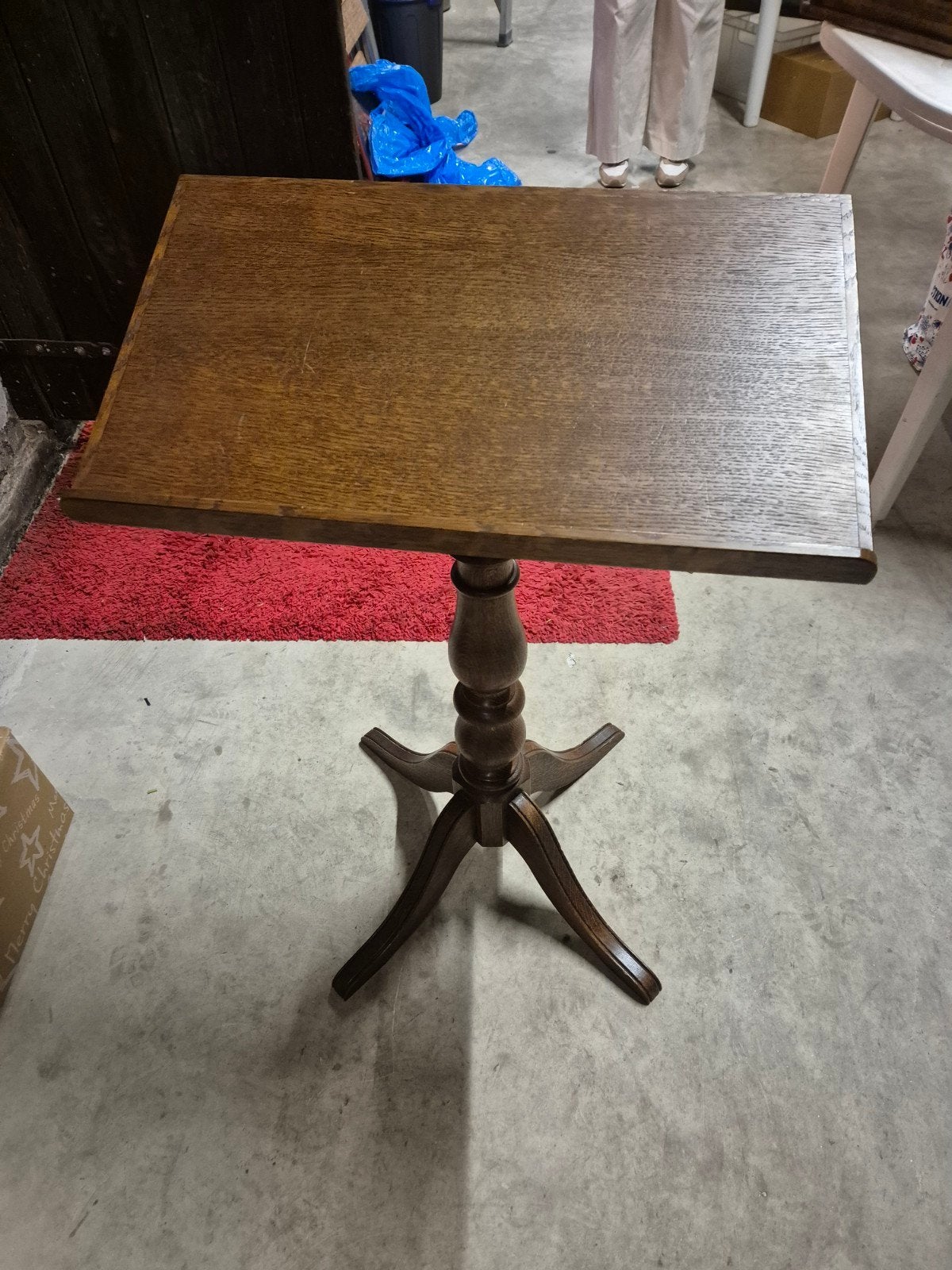 Lessenaar hout, Ophalen