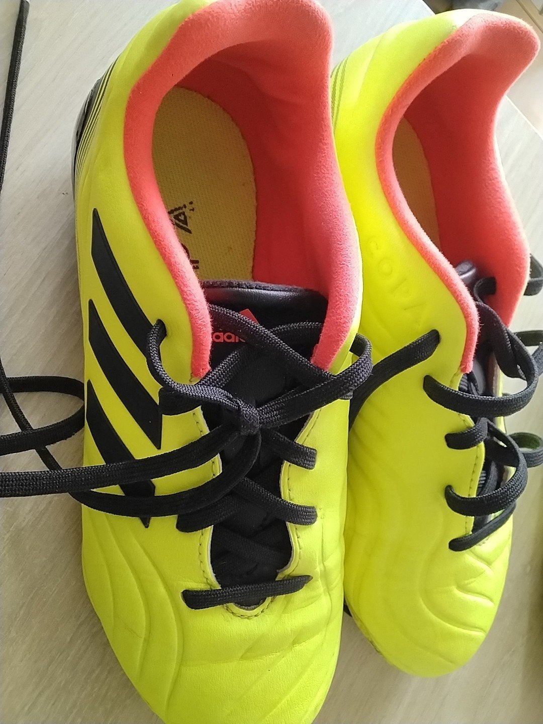 sportschoenen 32/ 35 2x, Overige merken, L00, Schoenen, Ophalen of Verzenden