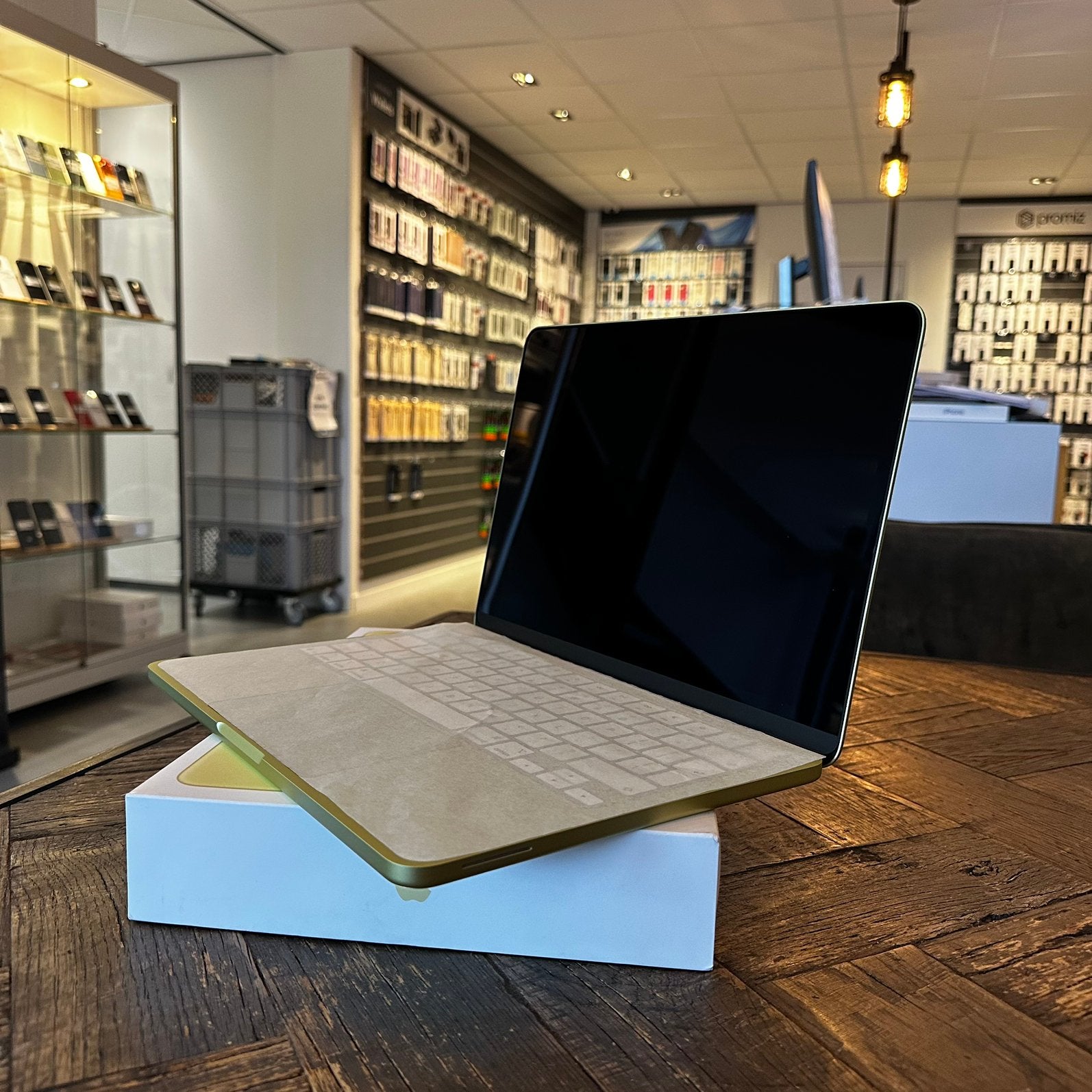 Apple Macbook Neo 13'' 8GB/512B - Nieuw - incl Garantie, Computers en Software, Overige modellen, Apple, 8 GB, 13 inch