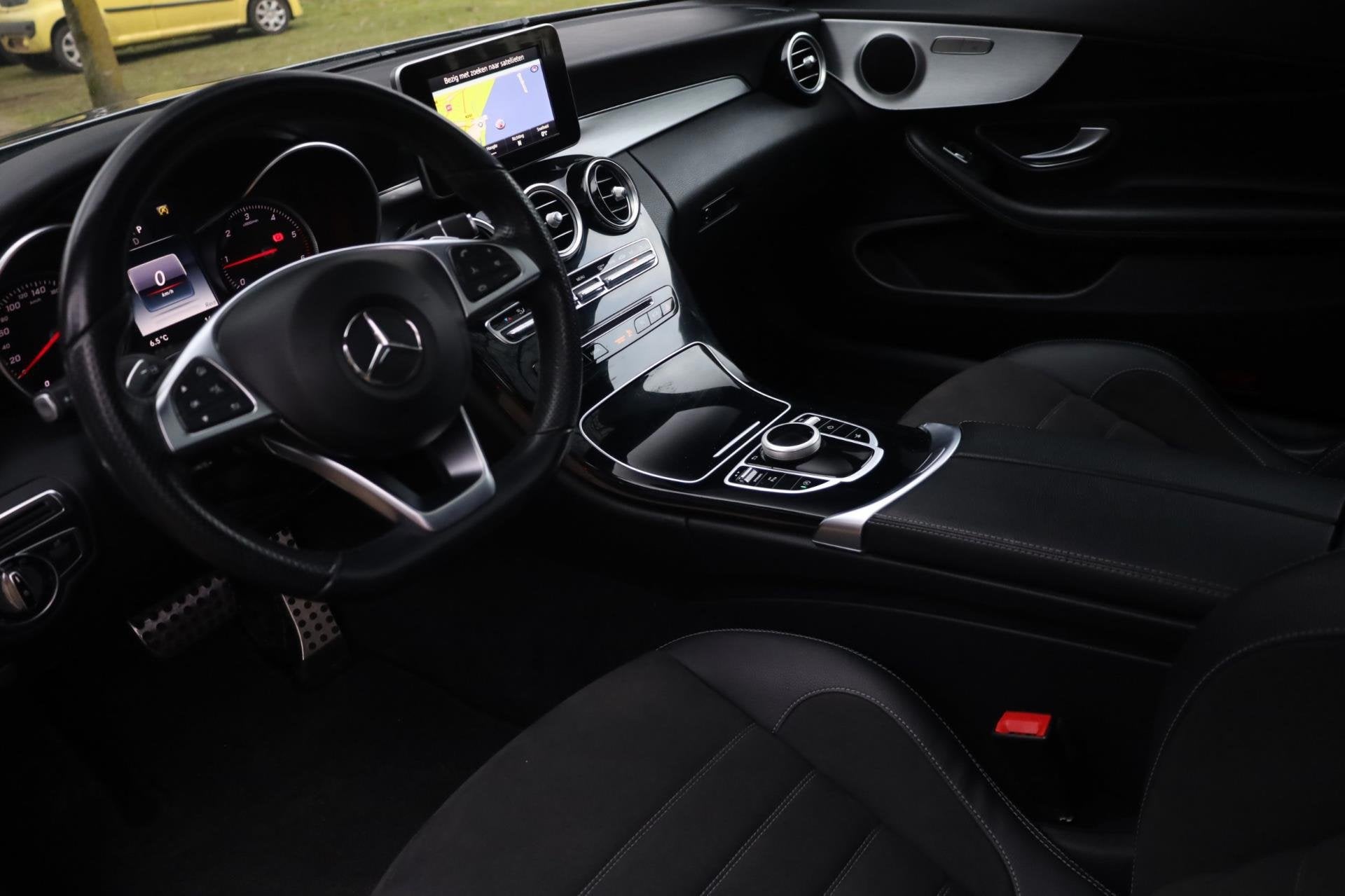Mercedes-Benz C-klasse Coupé 220 d Prestige Aut. | AMG-Pakk, Auto's, Automaat, Dealer onderhouden, Achterwielaandrijving, 4 cilinders