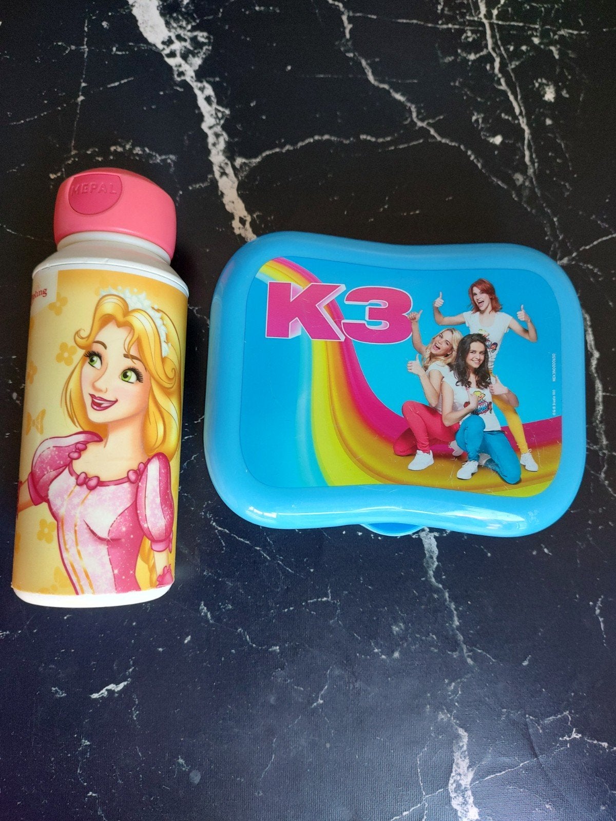 Assepoester drinkfles en K3 broodtrommel, Ophalen of Verzenden, Gebruikt