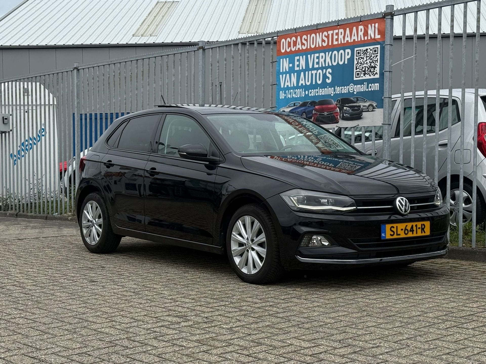 Volkswagen Polo 1.0 TSI Highline#Aut#Pano#116PK#Lederblk, Auto's, Volkswagen, Gebruikt, 116 pk, Bedrijf, 3 cilinders
