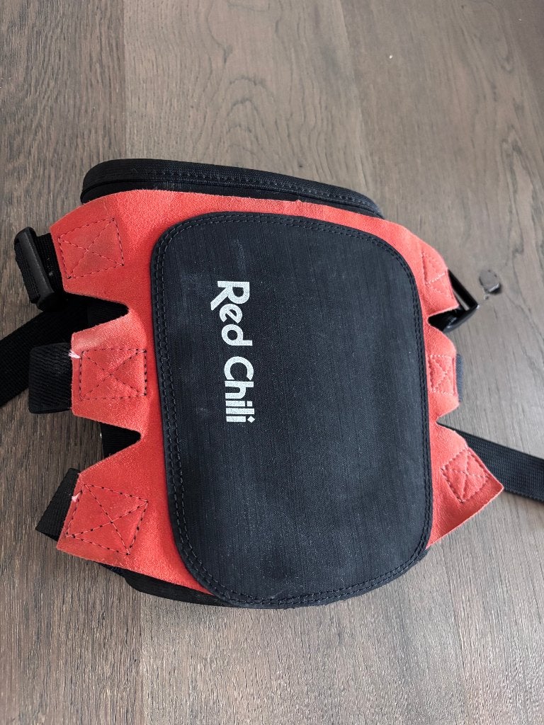 Red chili kneepad, Sport en Fitness, Klimsport, Ophalen of Verzenden, Zo goed als nieuw, Klimsport-accessoire