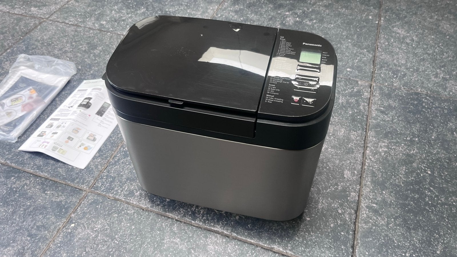 Panasonic SD-YR2550  Broodbakmachine zgan, Met timer, Meer dan 10 programma's, 800 tot 1200 gram deeg, Ophalen of Verzenden
