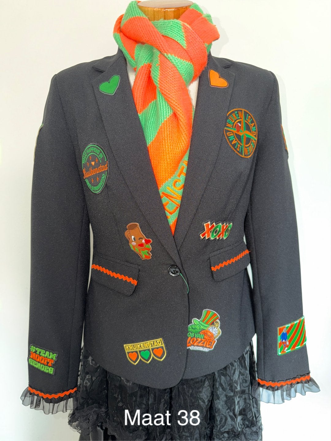 Kruikenstad jas Carnaval jas Tilburg, Carnaval, Nieuw, Ophalen of Verzenden, Kleding