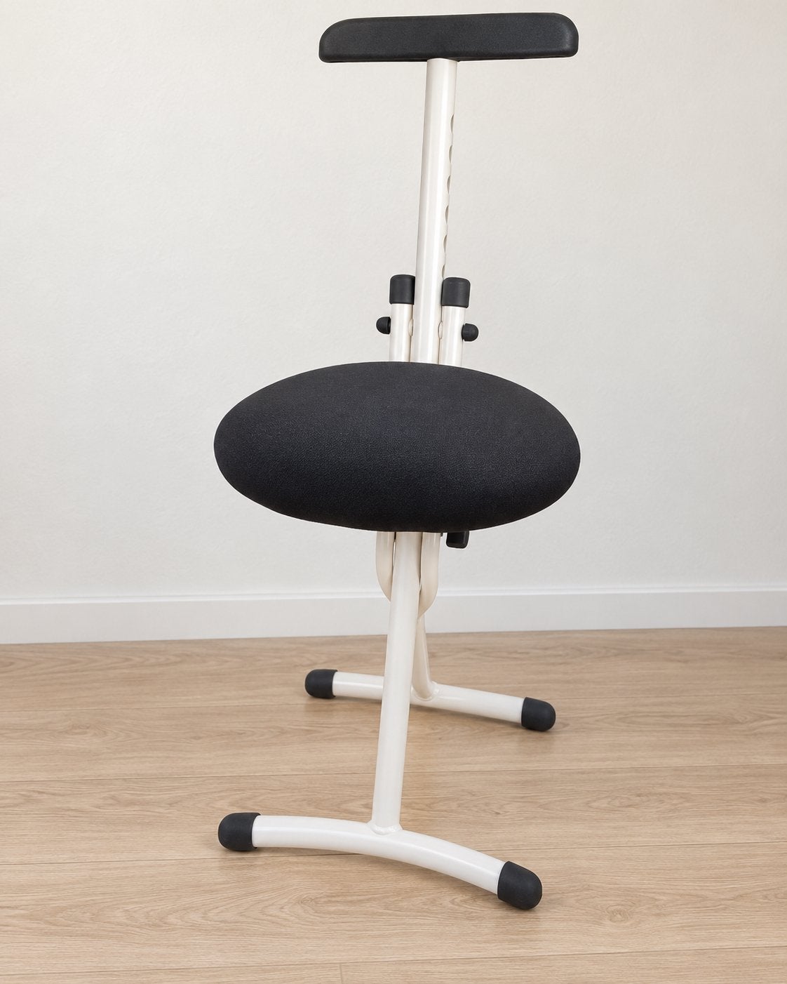 Ergonomische kruk/stoel - Zwart en Wit, Ophalen, Zwart, Zo goed als nieuw, Metaal
