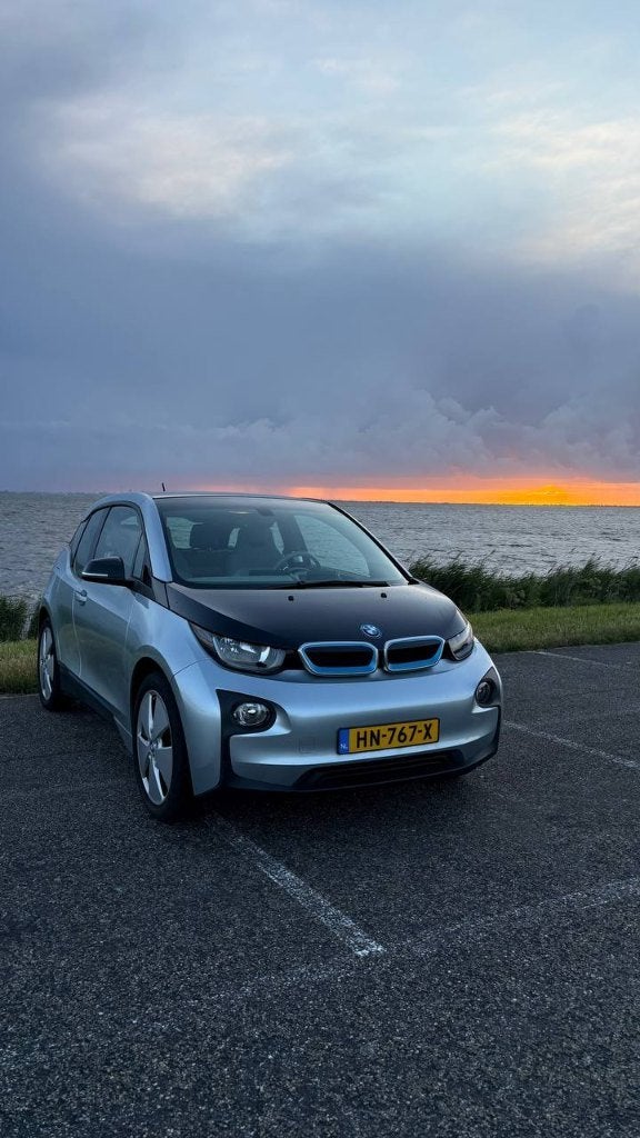 BMW i3 60Ah 22 kWh | SOH 86% | Accucertificaat | 91.709 km, Auto's, BMW, Automaat, Achterwielaandrijving, Beige, 4 stoelen