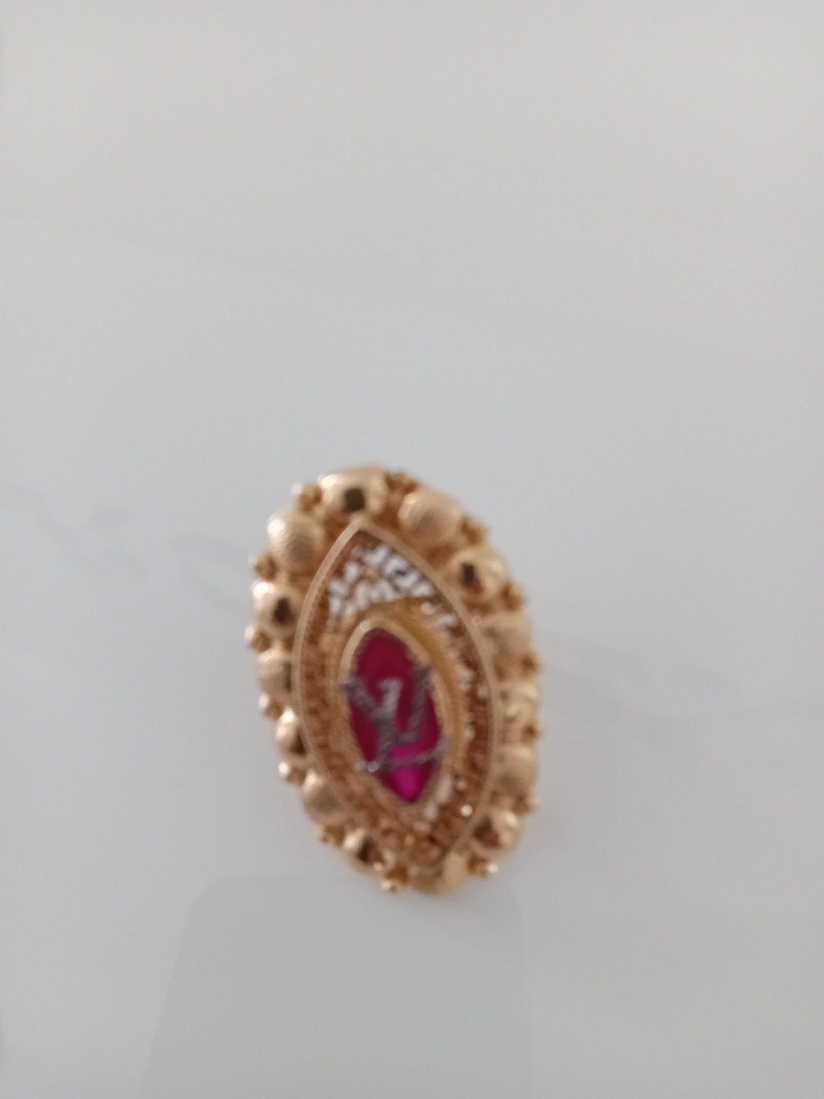 Unieke 14 Karaat Gouden Ring met Rode Steen, 7,2 gram, Sieraden, Tassen en Uiterlijk, Ringen, Gebruikt, Dame, Goud, Goud, Met edelsteen