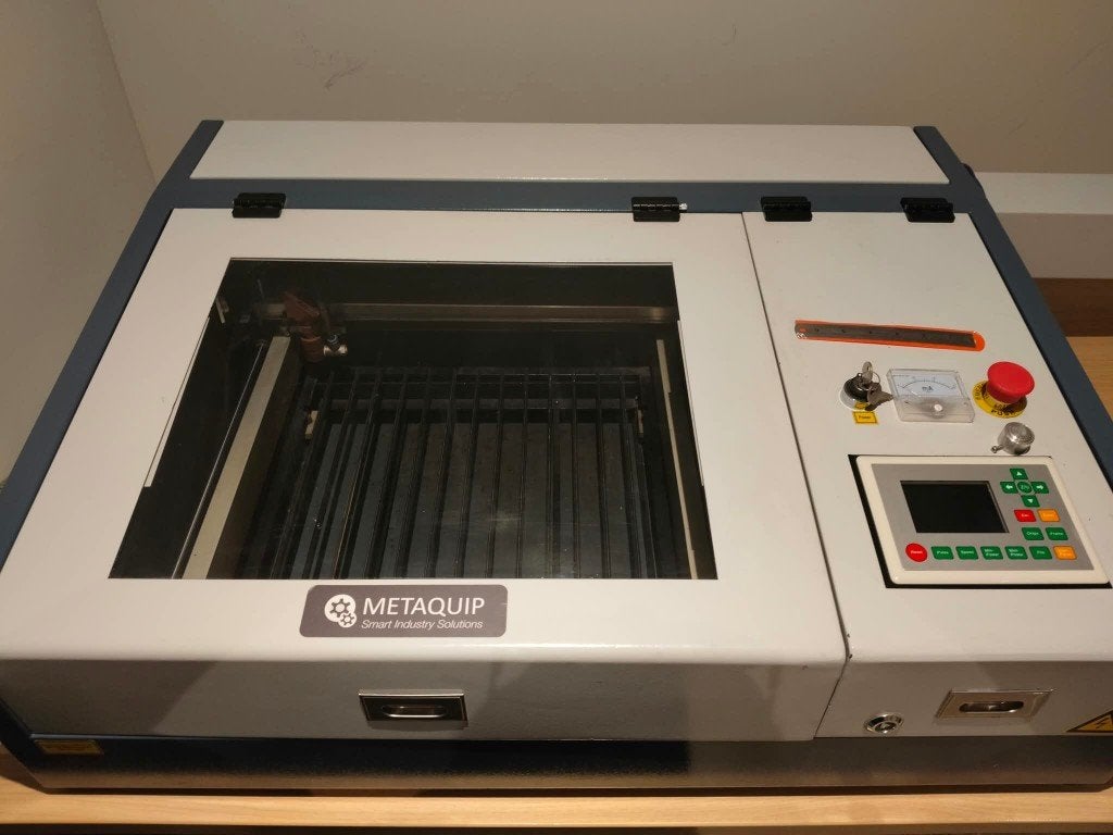 CO2 lasergraveermachine, Ophalen, Gebruikt