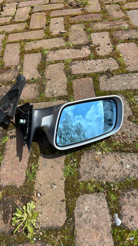 Te koop spiegel bestuurderskant Audi A3 2001, Ophalen of Verzenden, Audi