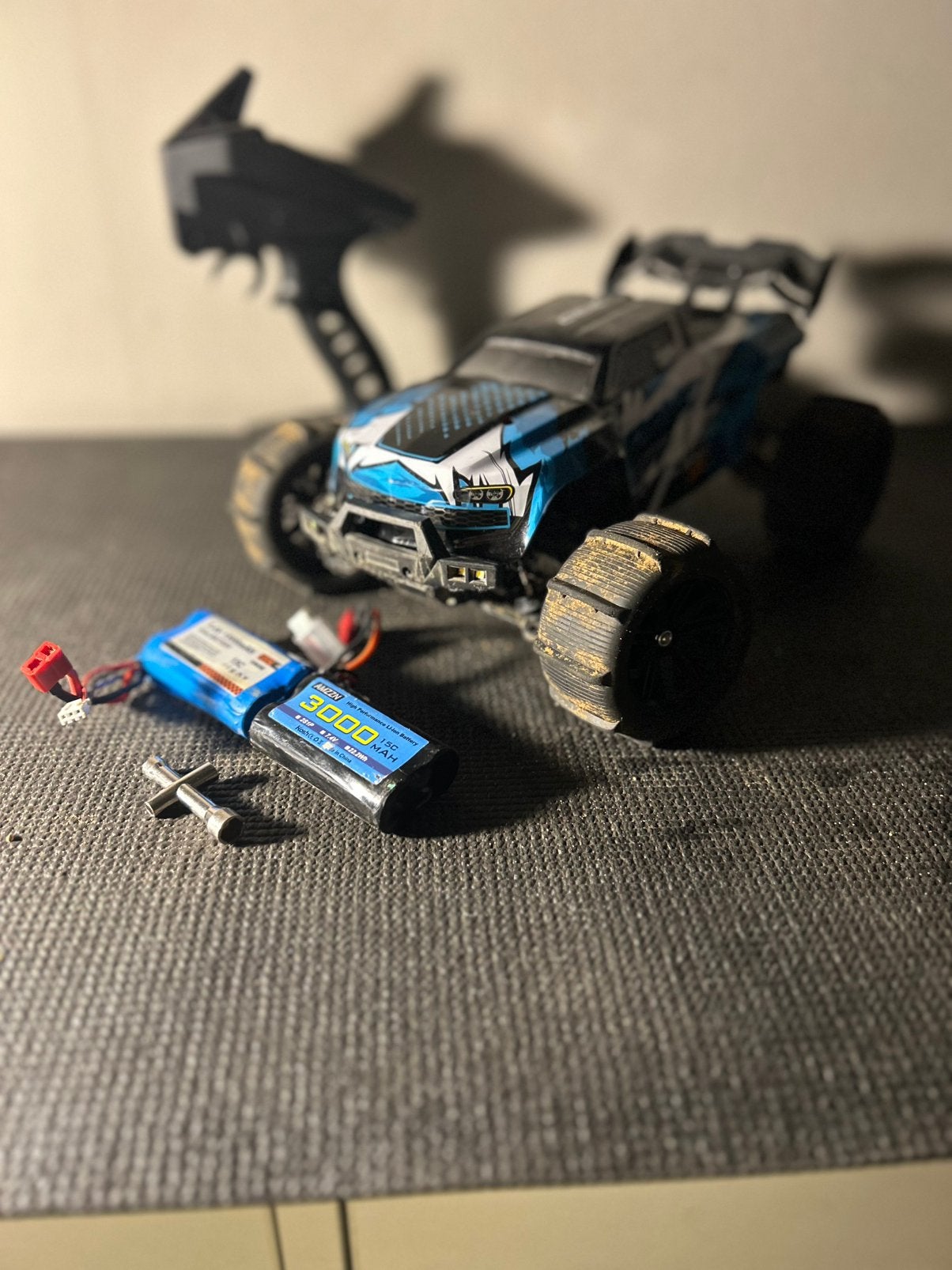 Rc auto met veel upgrades, Elektro, Gebruikt, Auto offroad, Ophalen of Verzenden