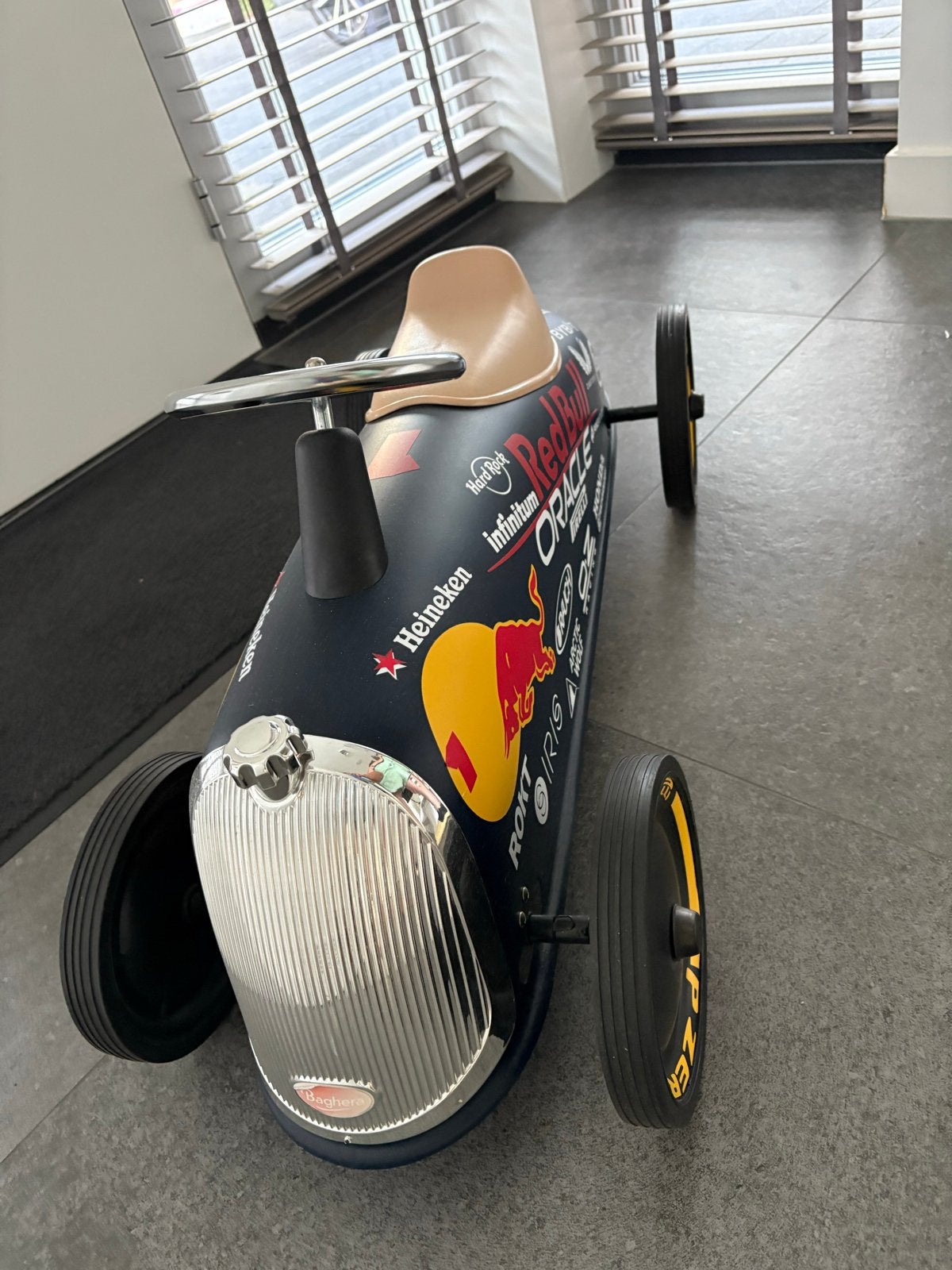 Baghera Max Verstappen Red Bull loopauto - Zo goed als nieuw, Ophalen of Verzenden, Zo goed als nieuw, Loopvoertuig