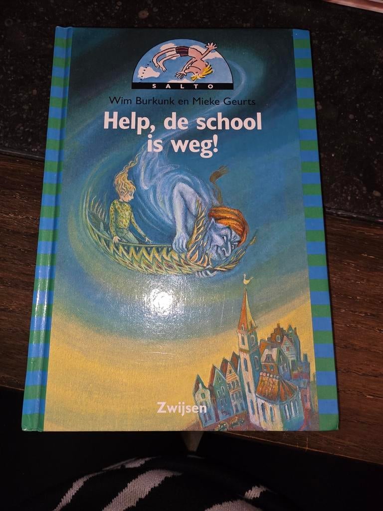 Help, de school is weg! - Leuk kinderboek, Boeken, Ophalen of Verzenden, Zo goed als nieuw, Wim Burkunk en Mieke Geurts, Fictie algemeen