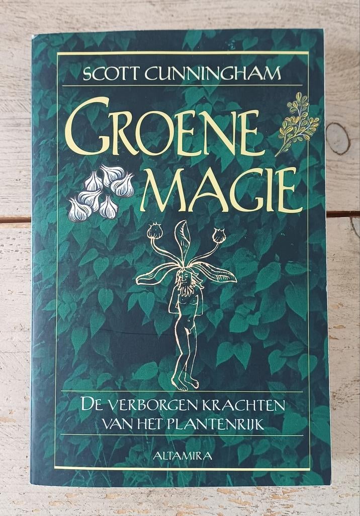 Scott Cunningham - Groene magie, Achtergrond en Informatie, Scott Cunningham, Ophalen of Verzenden, Zo goed als nieuw