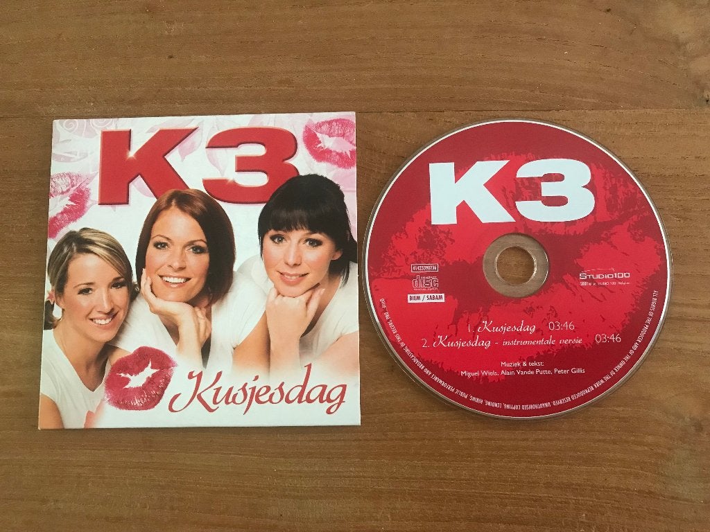 K3 originals Cd single Kusjesdag, Ophalen of Verzenden, Zo goed als nieuw, Single, Muziek