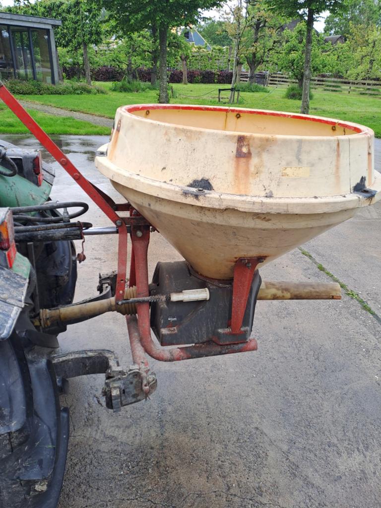 Vicon pendel strooier, Ophalen, Gewasbescherming en Bemesting