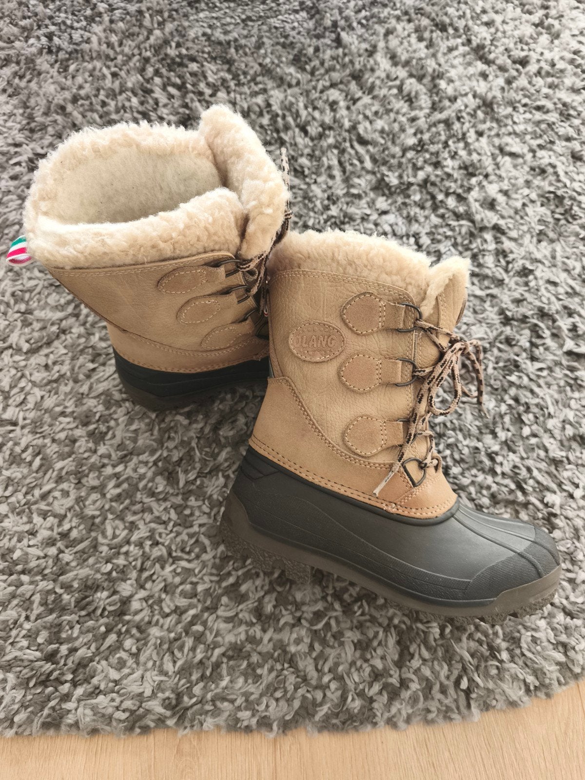 Olang - Snowboots beige zwart waterdicht - mt 35/36, Gebruikt, Verzenden, Jongen of Meisje, Laarzen
