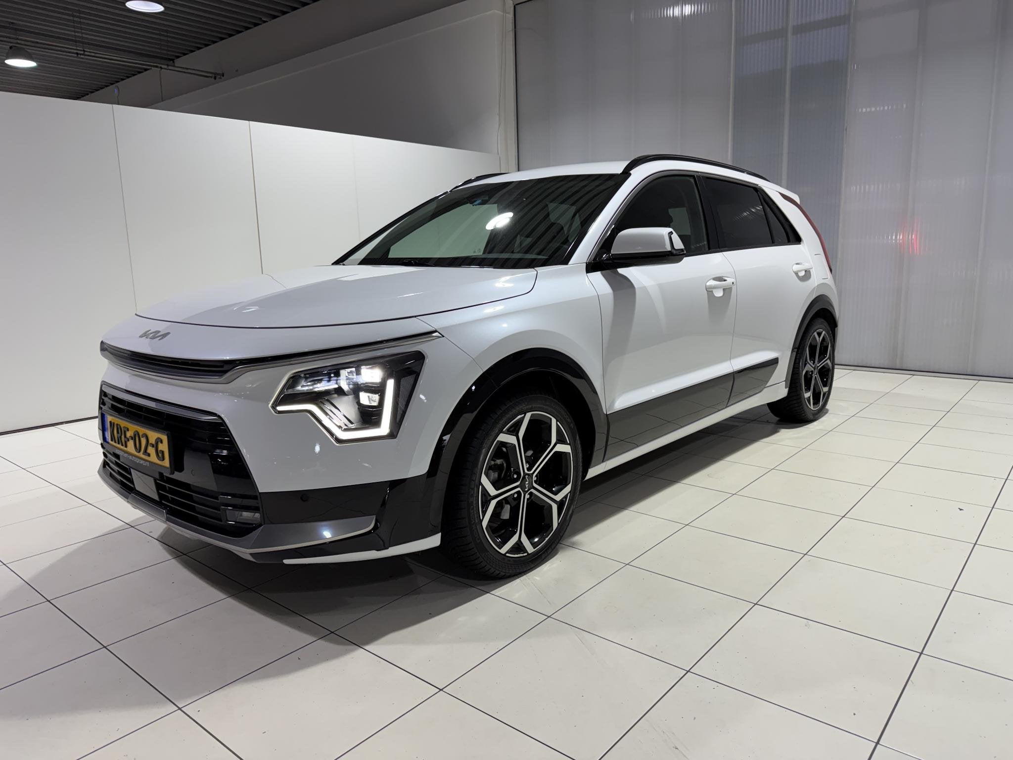 Kia Niro 1.6 GDi Hybrid DynamicPlusLine 18 inch, Stoel en St, 1374 kg, Gebruikt, Euro 6, Automatische klimaatregeling
