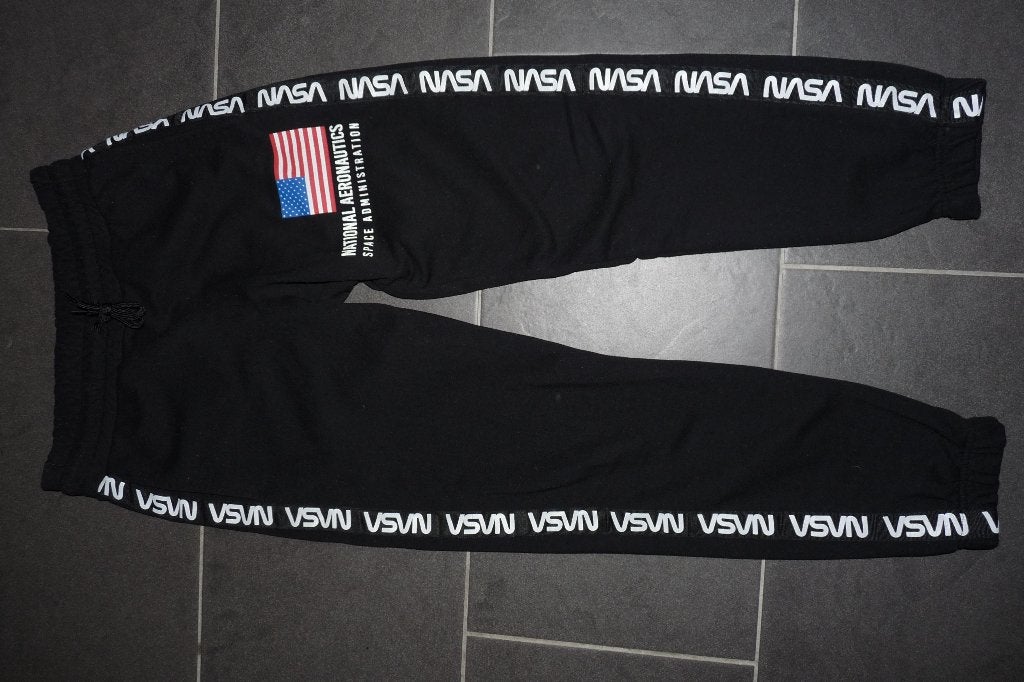 nette Nasa joggingsbroek maat S, Kleding | Heren, Ophalen of Verzenden, Zo goed als nieuw, Maat 46 (S) of kleiner, Zwart